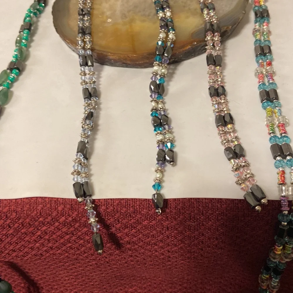 Magnetic necklaces Guc various length & choice color 20” 36” buy one buy all